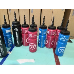 Gourde WARRIOR  0.70 L à 6 € et 1L EN NOIR à 8€