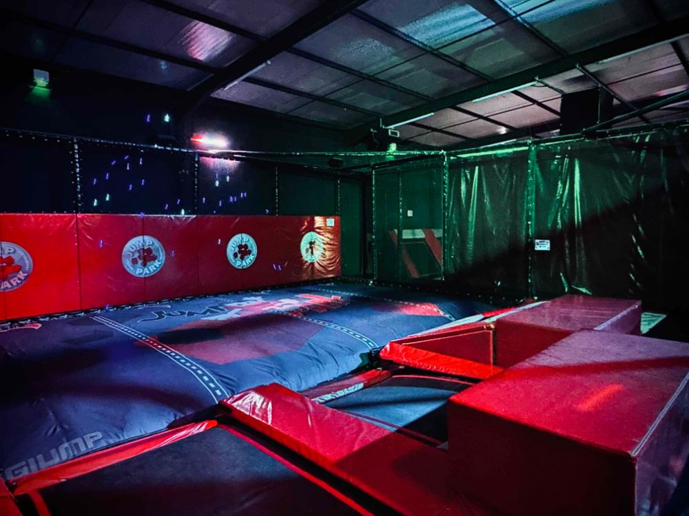 Zone de réception airbag du Jump Park, réservée aux tout-petits